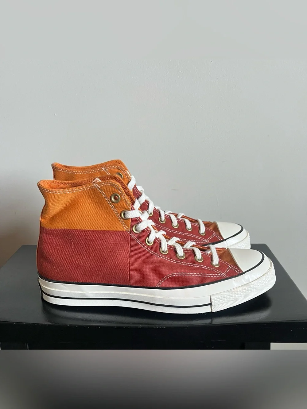 Men's Size 10.5 Converse Chuck 70 Hi Monarch/Rugged Orange/Egret A02552C Sneaker